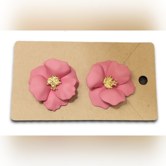 🌿Gorgeous Women's Flower Earrings Coral Color- Just Beautiful! - Picture 7 of 11